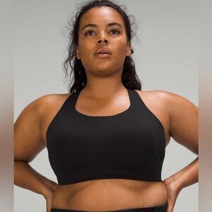 Lululemon Air Support Bra in Black Size 36DD Sports Bra Activewear Gym Training